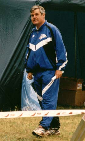 [Petr Klimpl - (pr�v� se dozv�d�l, �e jsme obsadili v juniorech (na kr�tk� trati) prvn� t�i m�sta)]